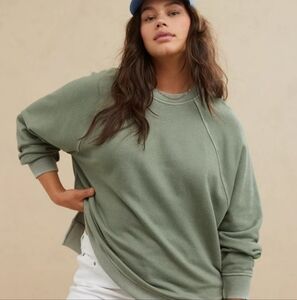 Aerie Beach Party Crew Sweatshirt in Olive